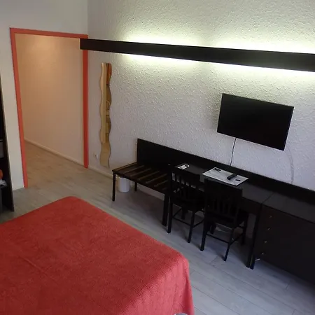 Hotel Servhotel 2*