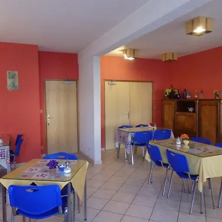 Servhotel 호텔 Morestel